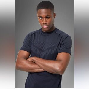 Men’s seamless Raglan training shirt size large